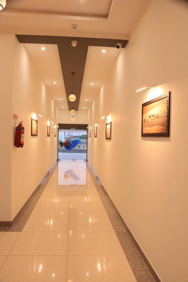 Hotel Viraj Residency Bhuj Buitenkant foto